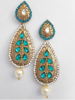fashion-earrings-3G138ER26565